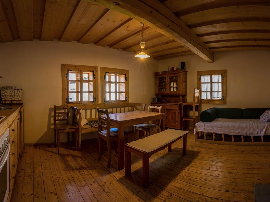 Drevenica Traditional Cottage Old Centre Зуберець Номер фото